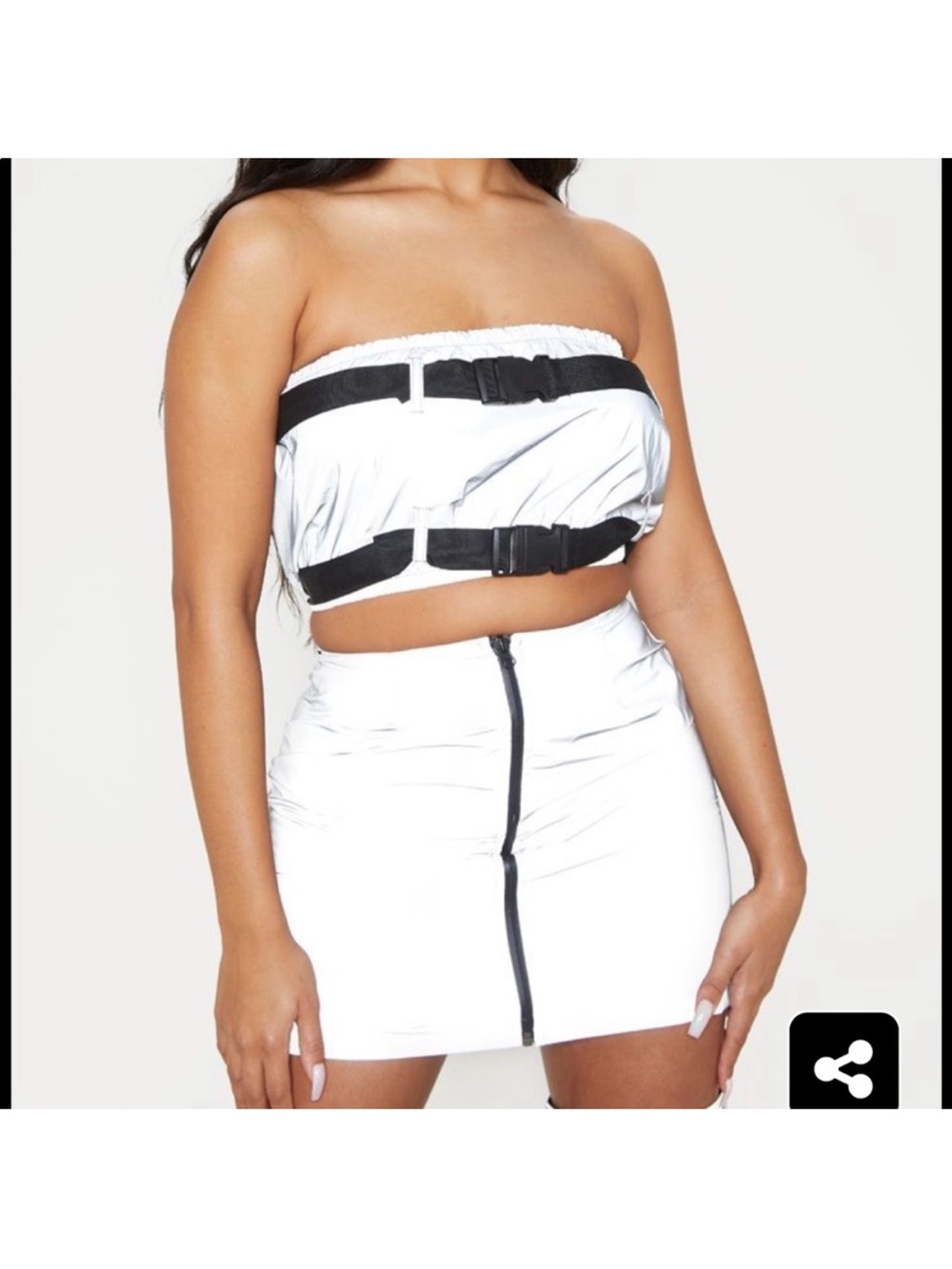 🏷️NWT~PrettyLittleThing Reflective Mini Skirt